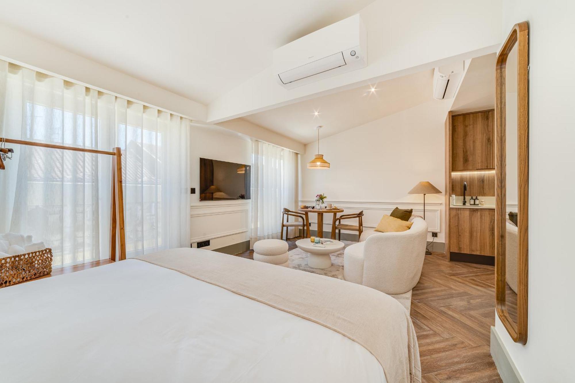 Hygge House Downtown Apartment *